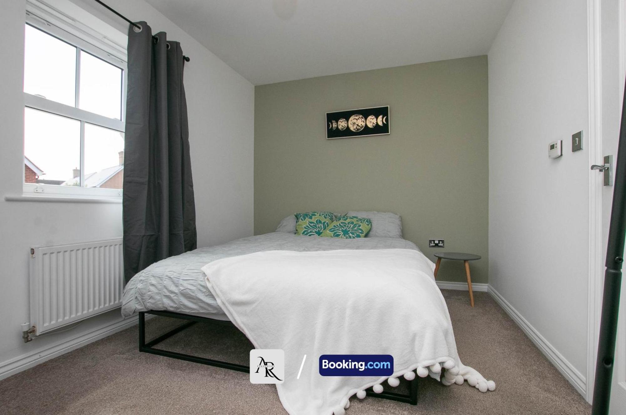Cozy House By Ar Properties Short Lets & Serviced Accommodation Colchester Exterior photo