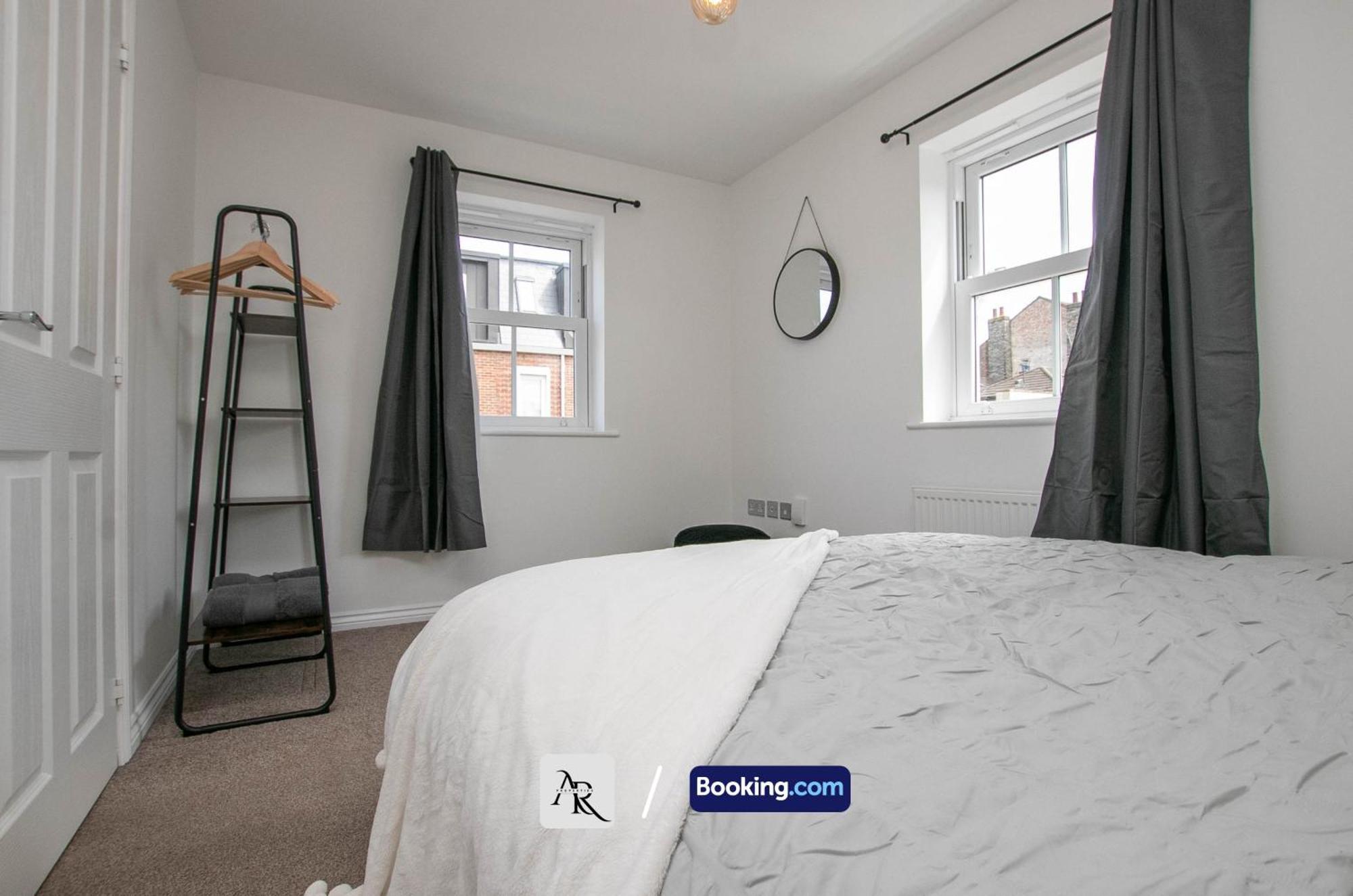 Cozy House By Ar Properties Short Lets & Serviced Accommodation Colchester Exterior photo
